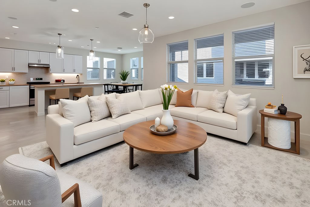 Irvine Condo: 137 Mirth