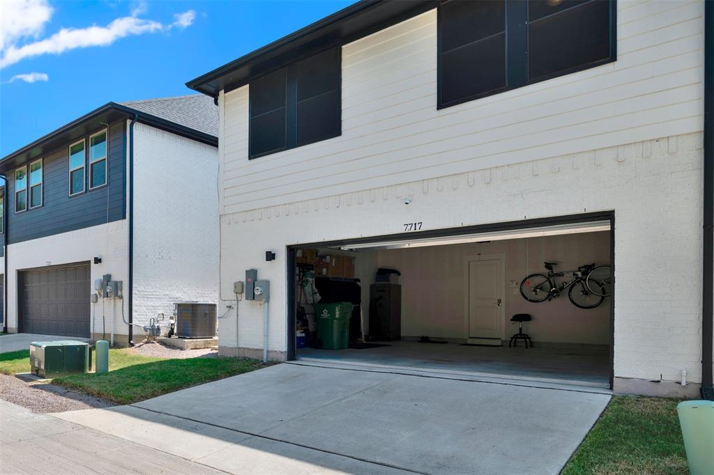 North Richland Hills Condo: 7717 Reis Lane