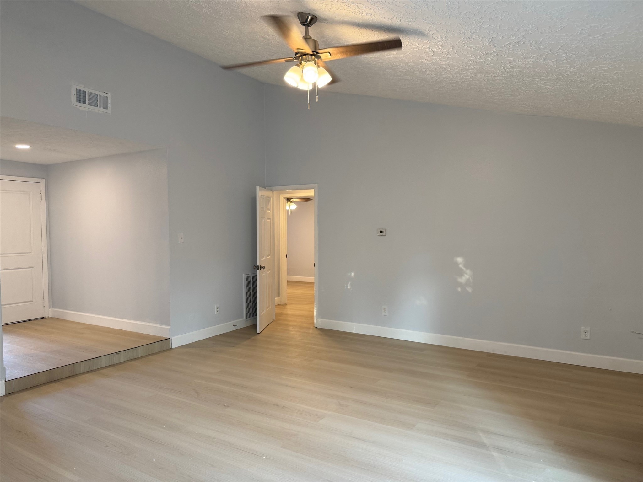 Humble Condo: 5222 Moonshadows Drive