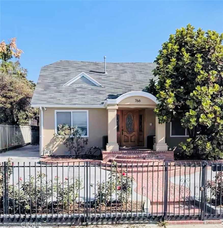 Los Angeles Condo: 768 Alexandria Avenue