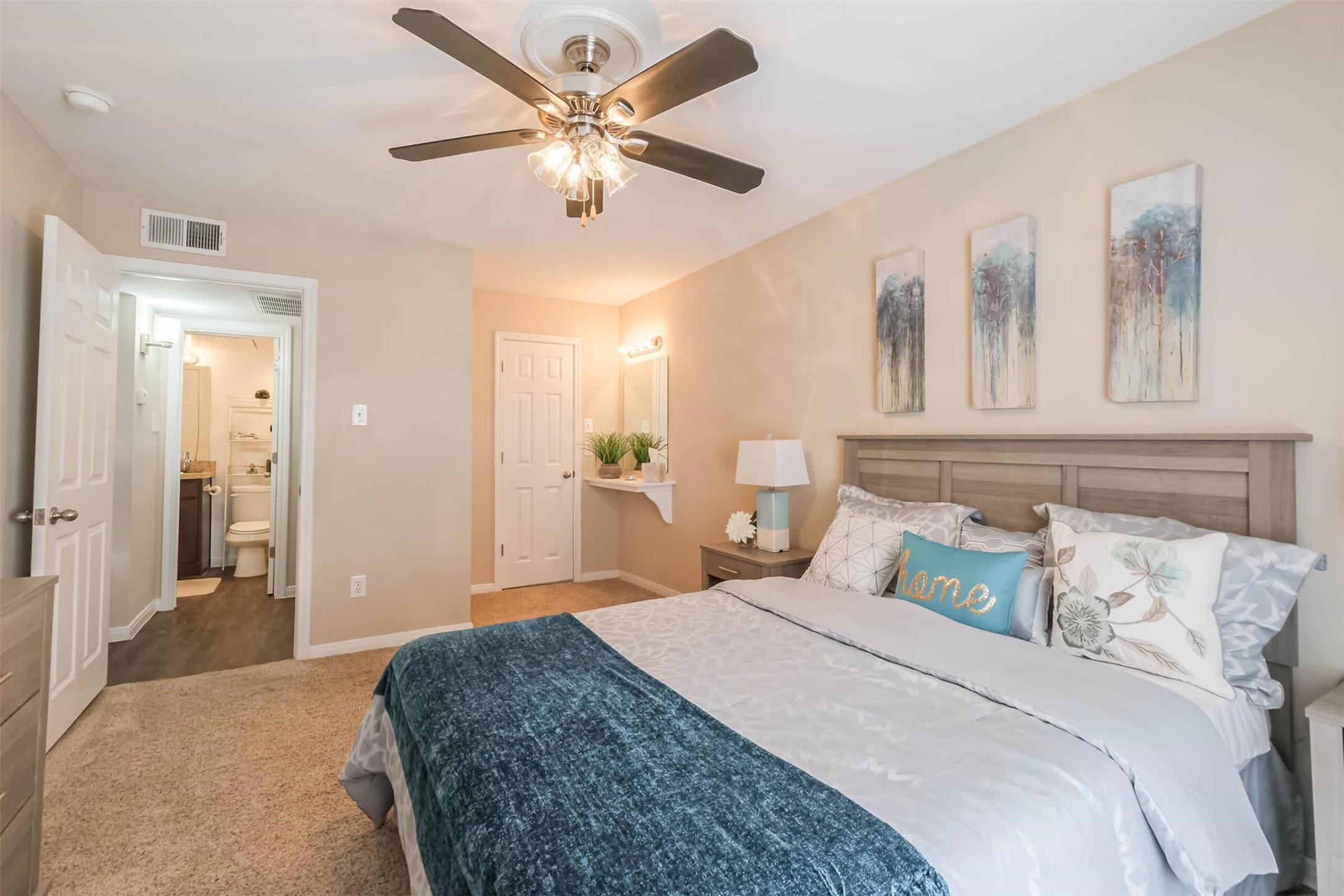 Houston Condo: 5900 North Braeswood Boulevard