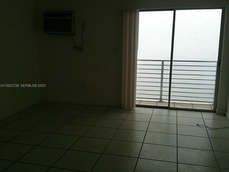 Miami Beach Condo: 1441 Lincoln Road