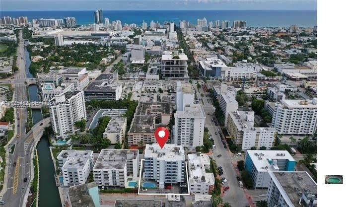Miami Beach Condo: 1658 Bay Road