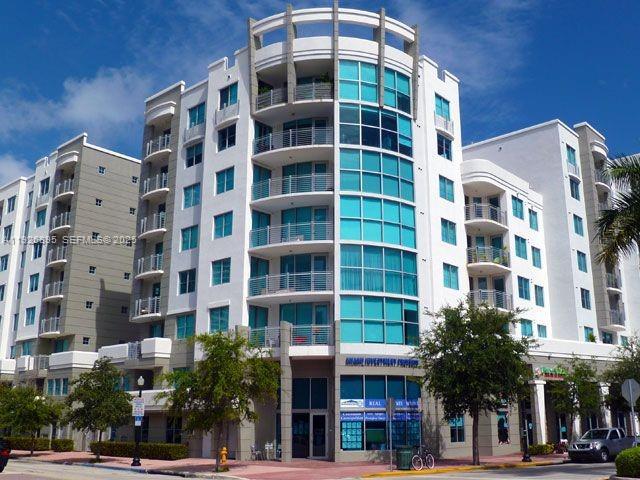 Miami Beach Condo: 110 Washington Avenue