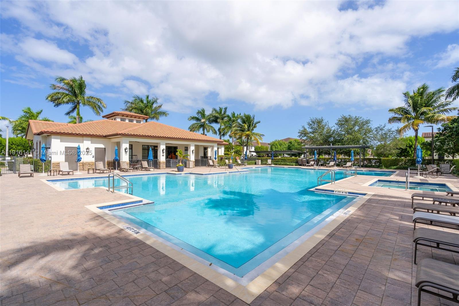 Homestead Condo: 11413 Southwest 252nd Terrace