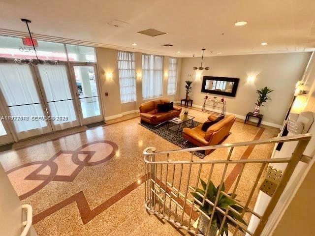 Miami Beach Condo: 7326 Collins Avenue