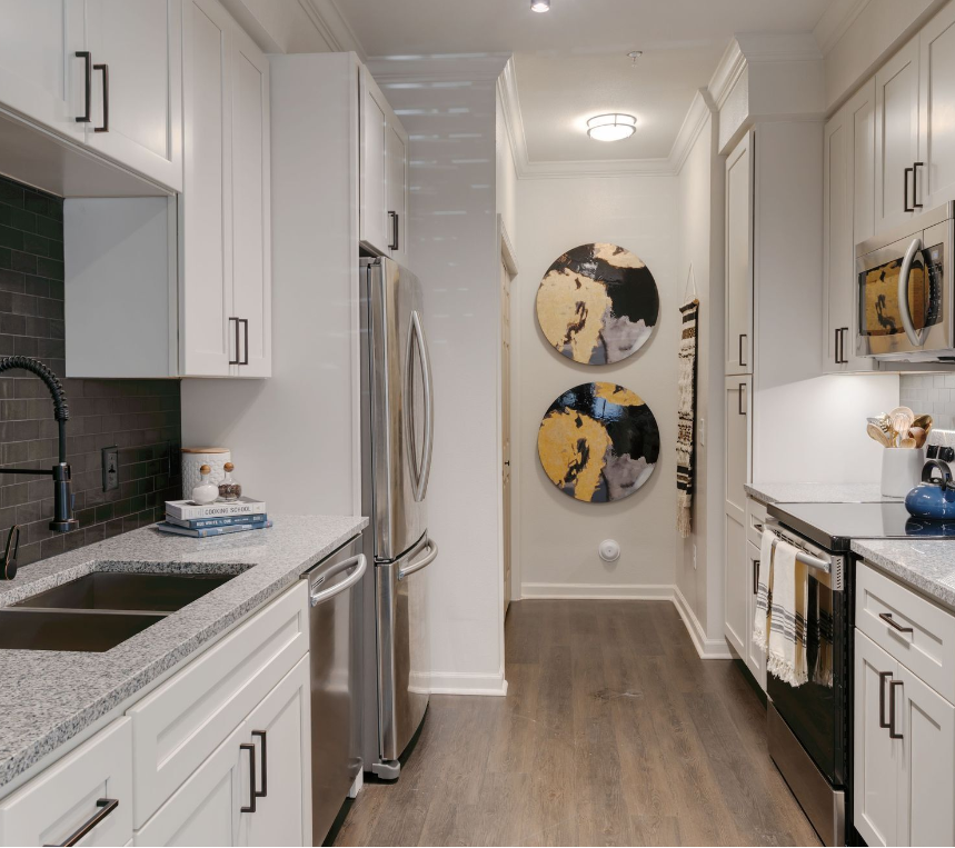 Houston Condo: 8150 Willancy Ln