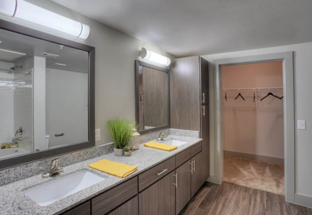 Houston Condo: 3600 Montrose