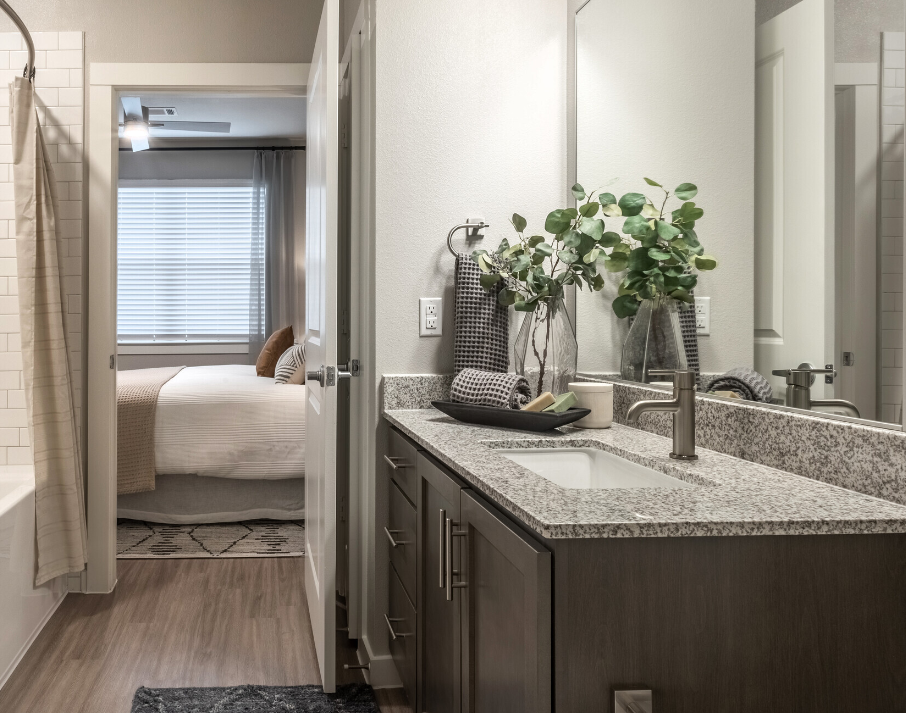 Houston Condo: 11810 Clay Rd