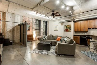 Dallas Condo: 1122 Jackson St