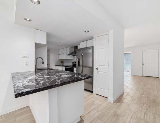 Houston Condo: 14333 Memorial Dr