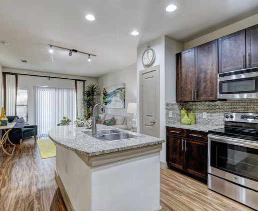 Houston Condo: 2511 Greenhouse