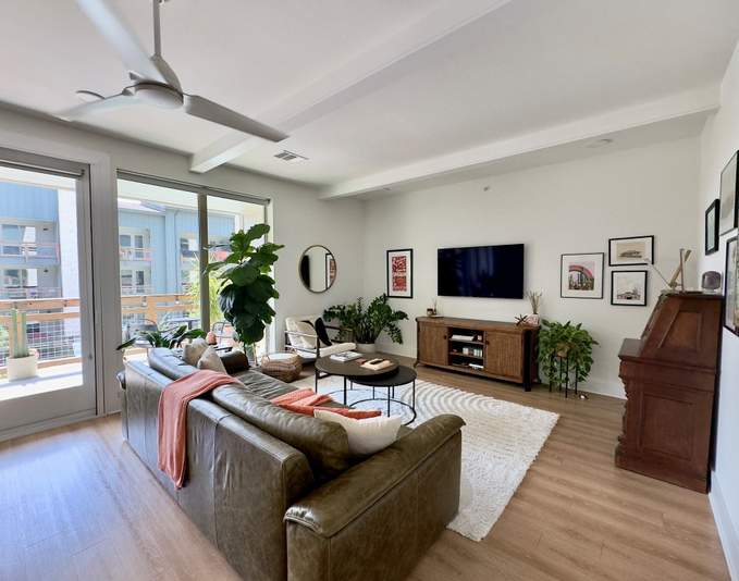 Austin Condo: 4704 Sunset Trl