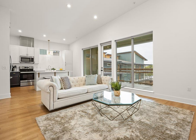 Austin Condo: 4704 Sunset Trl