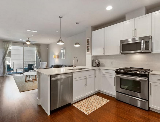 Austin Condo: 2801 Dulce ln