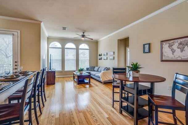 Plano Condo: 800 E 15th St