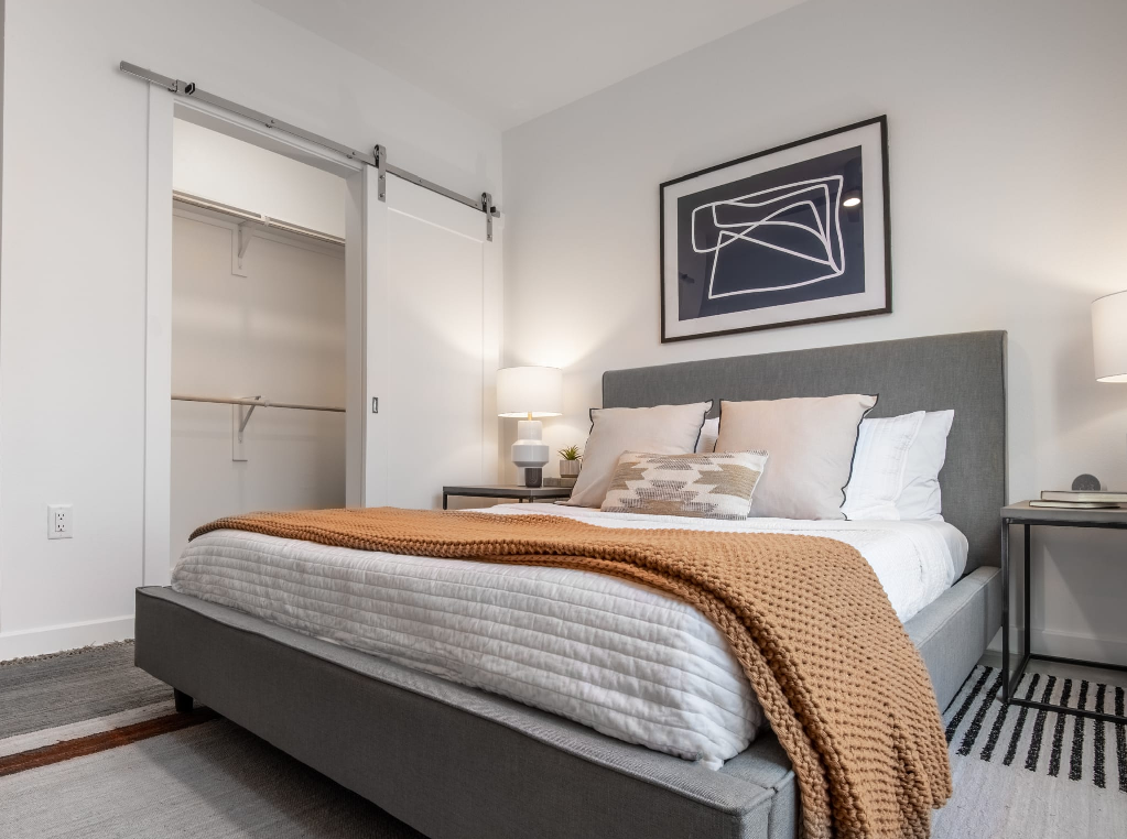 Bee Cave Condo: 5600 Madrone