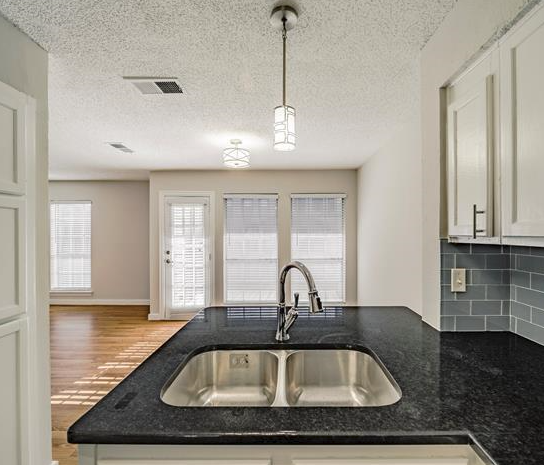 Addison Condo: 4067 Beltway