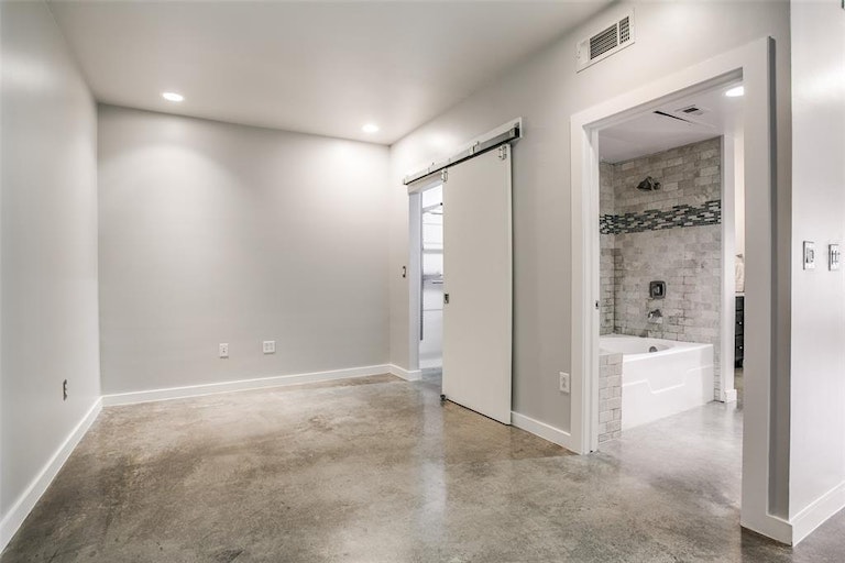 Dallas Condo: 1111 S Akard