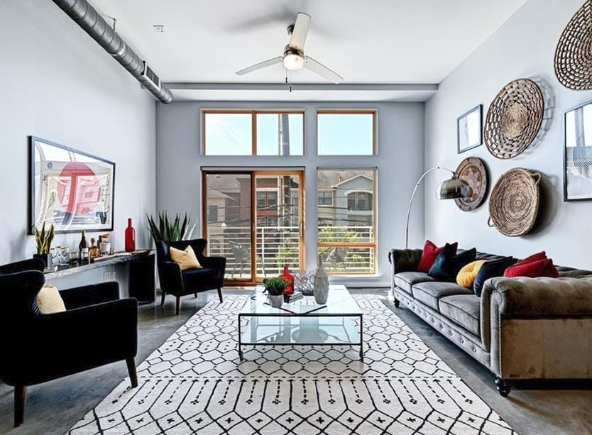 Austin Condo: 2124 E 6th St