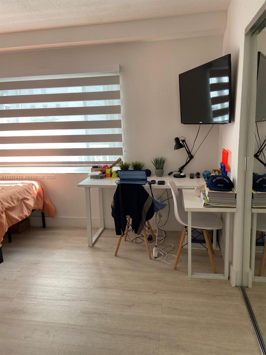 Miami Condo: 677 Northeast 24th Street