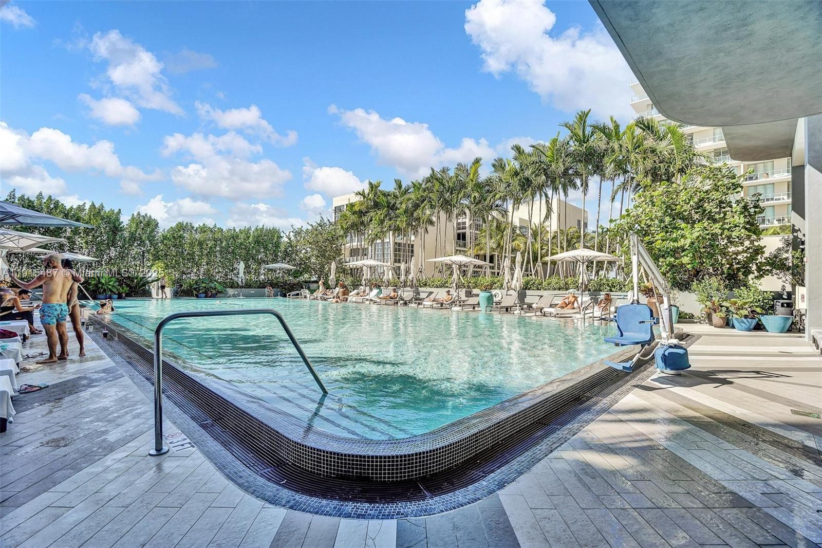 Miami Condo: 121 Northeast 34th Street