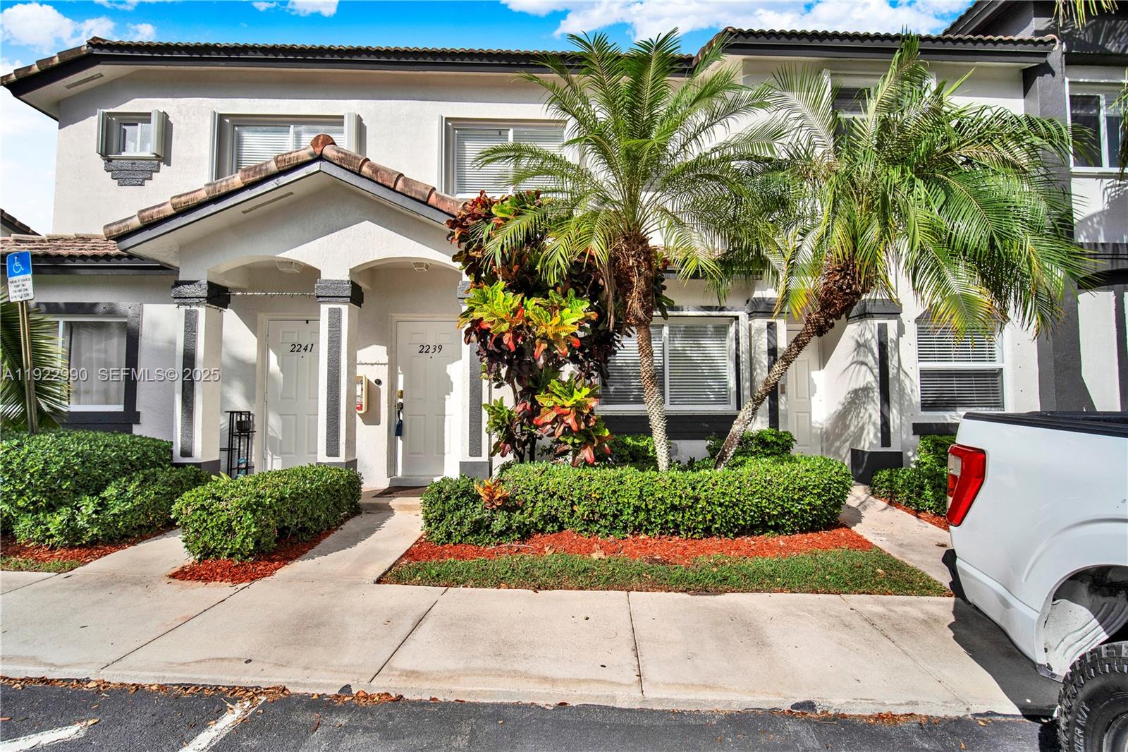 Homestead Condo: 2239 Southeast 23rd Avenue