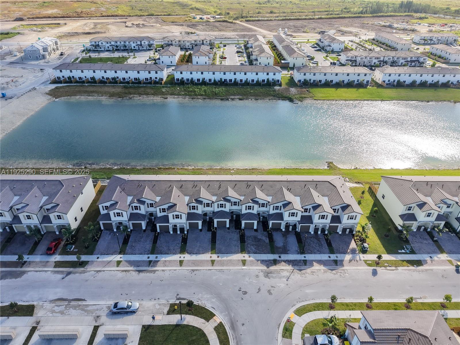 Homestead Condo: 2747 Southeast 25th Avenue