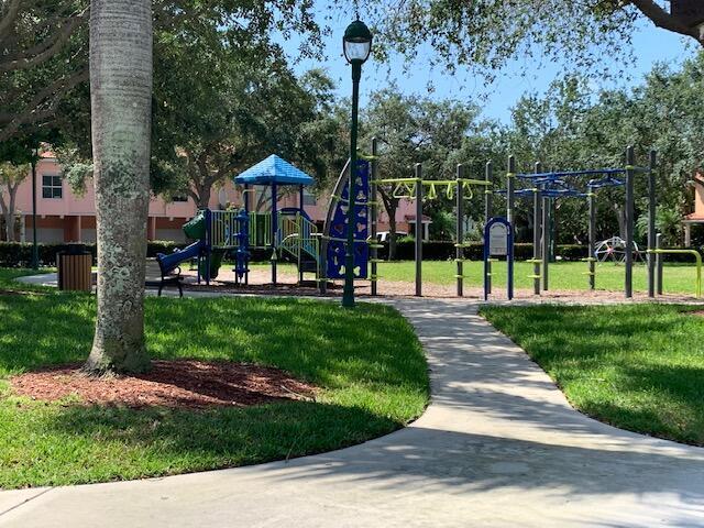 Delray Beach Condo: 2058 Alta Meadows Lane