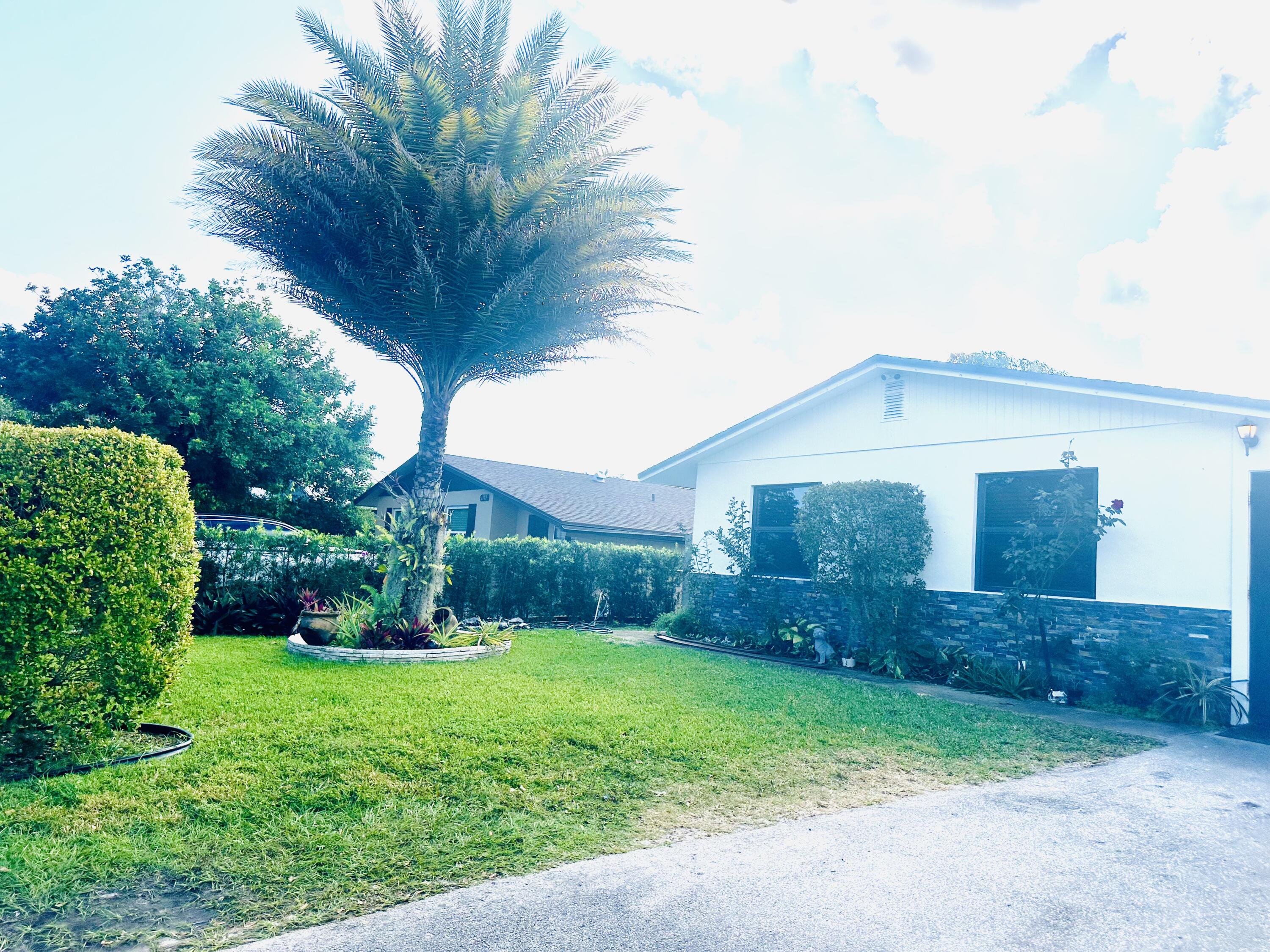 Jupiter Condo: 1104 Neoga Street