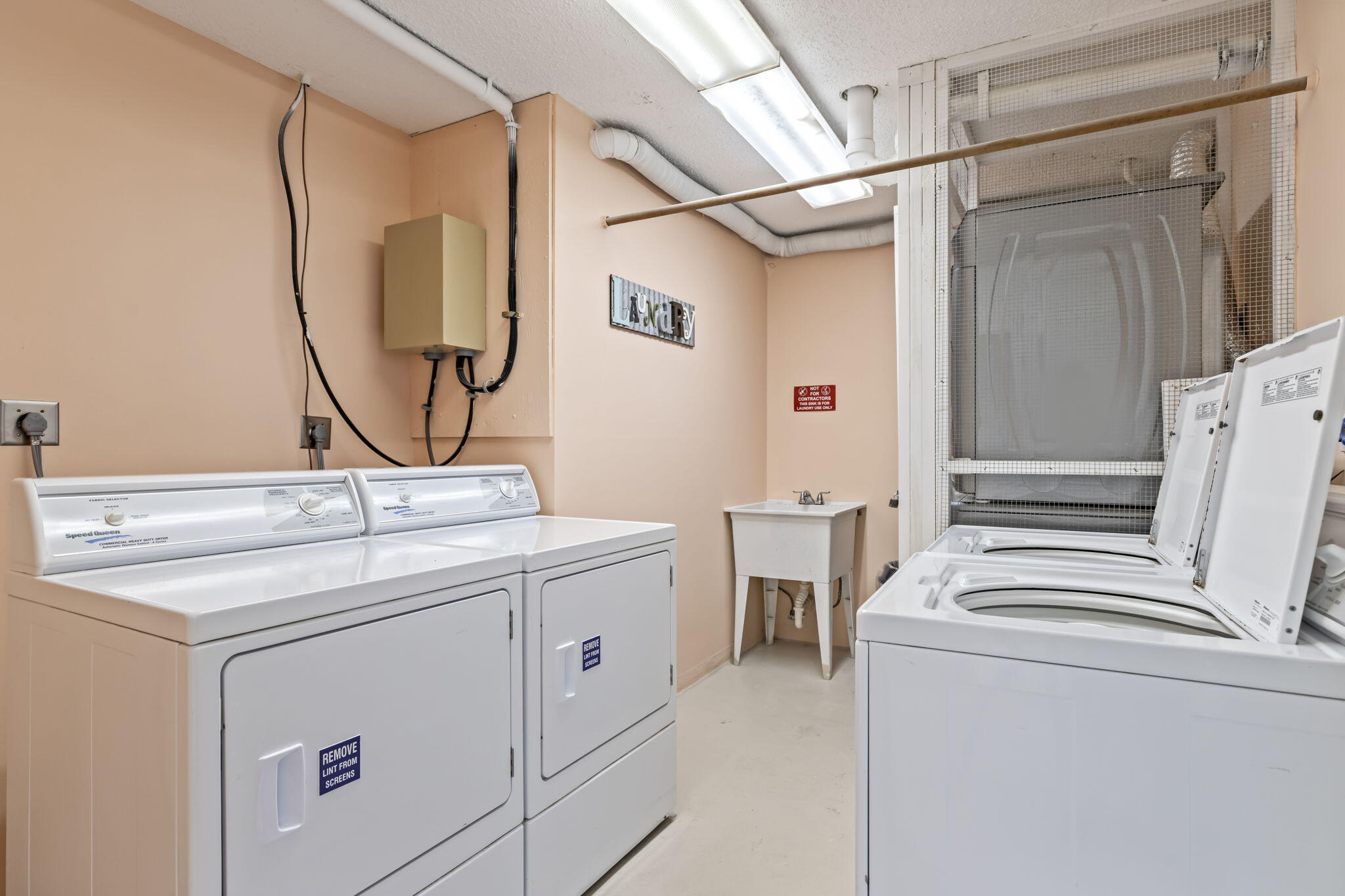 Jensen Beach Condo: 9940 South Ocean Drive