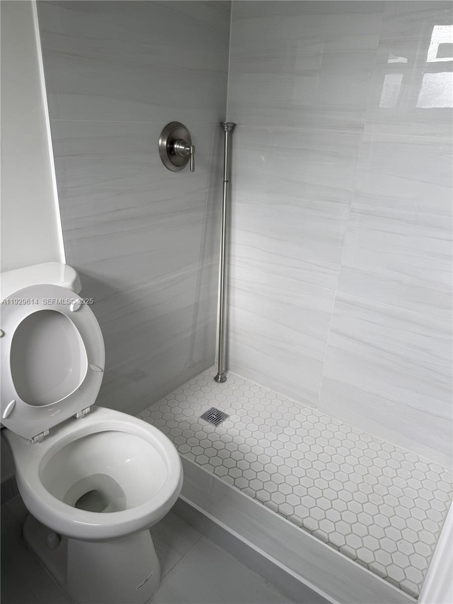 Miami Condo: 13828 Harrison Street