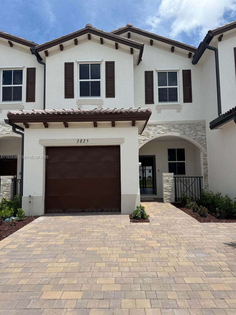 Homestead Condo: 2825 Southeast 25th Avenue