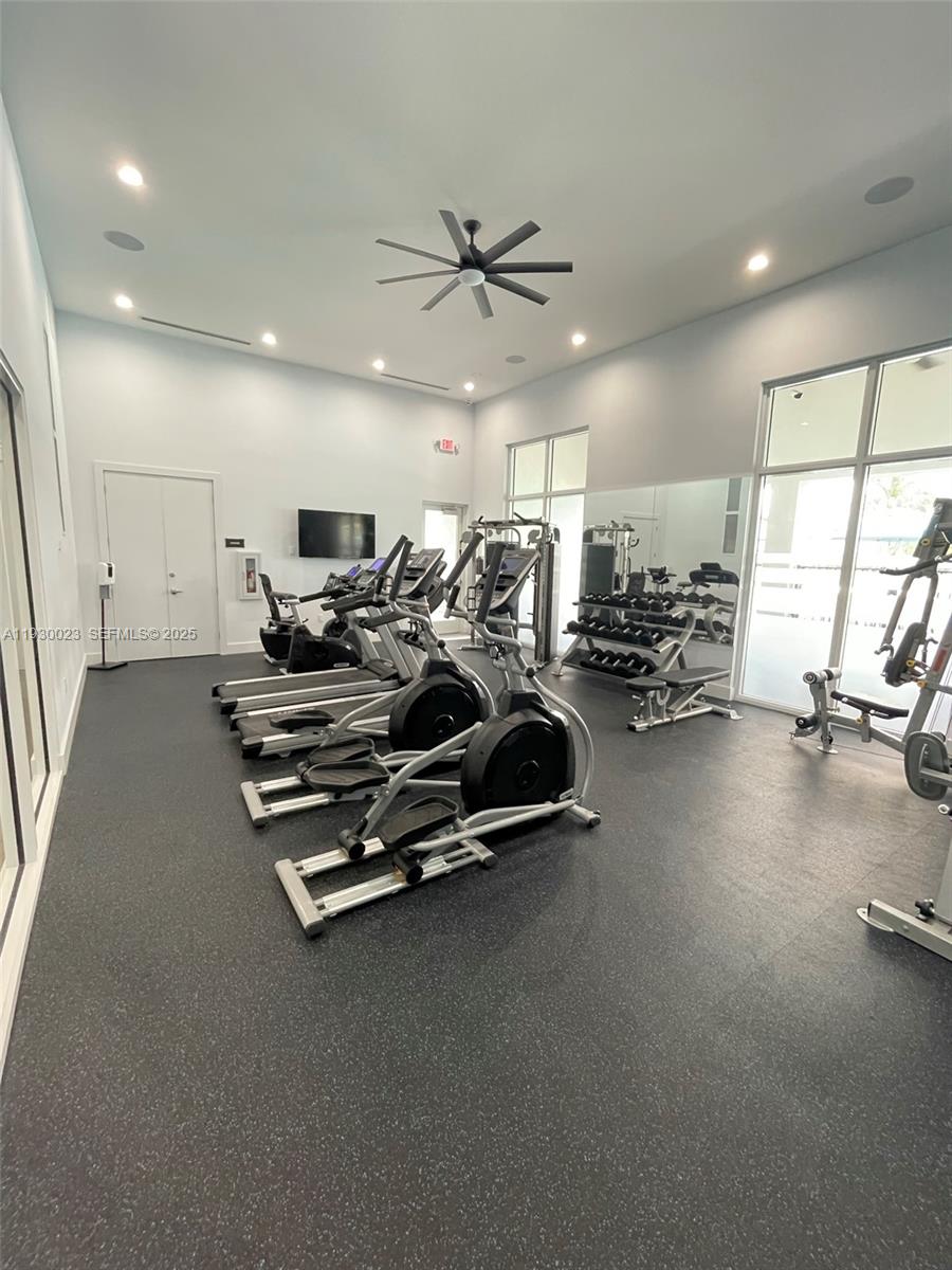 Homestead Condo: 2610 Southeast 13th Street