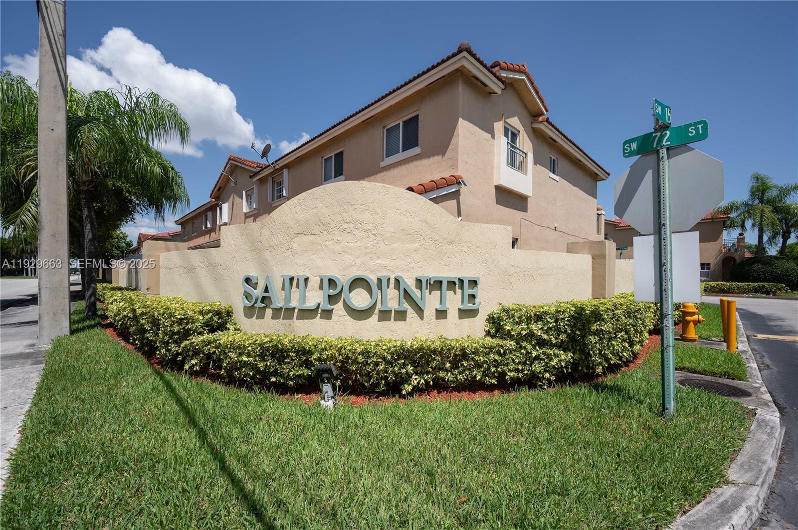 Miami Condo: 15863 Southwest 71st Street