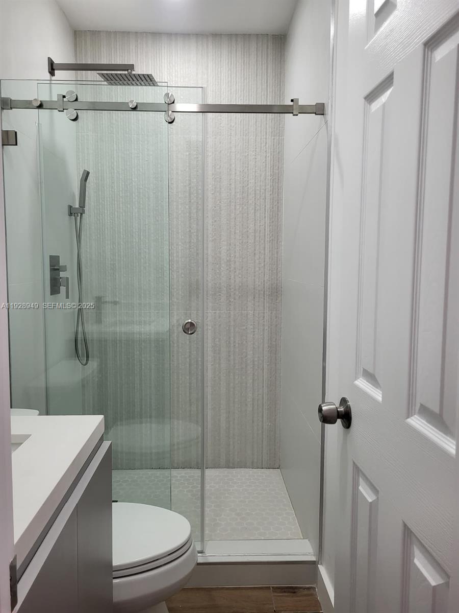 Sweetwater Condo: 245 Southwest 105th Place