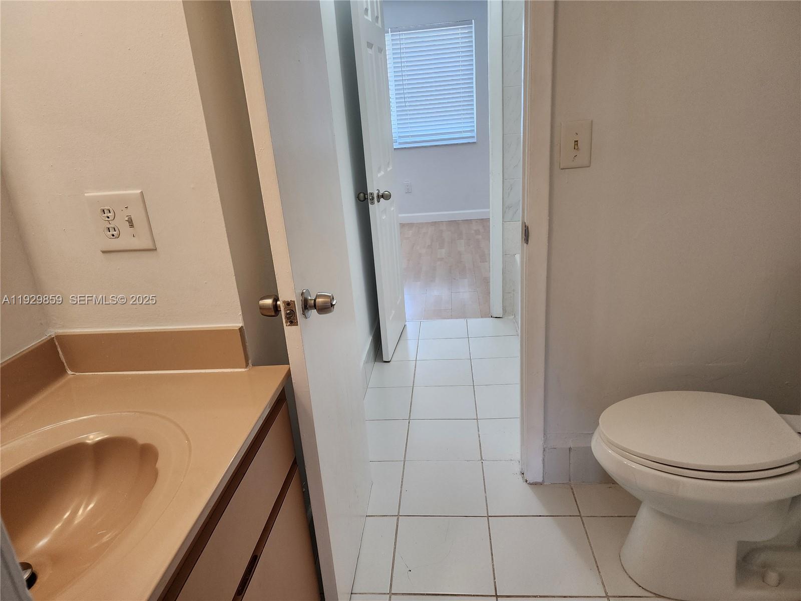 Sweetwater Condo: 401 Southwest 109th Avenue