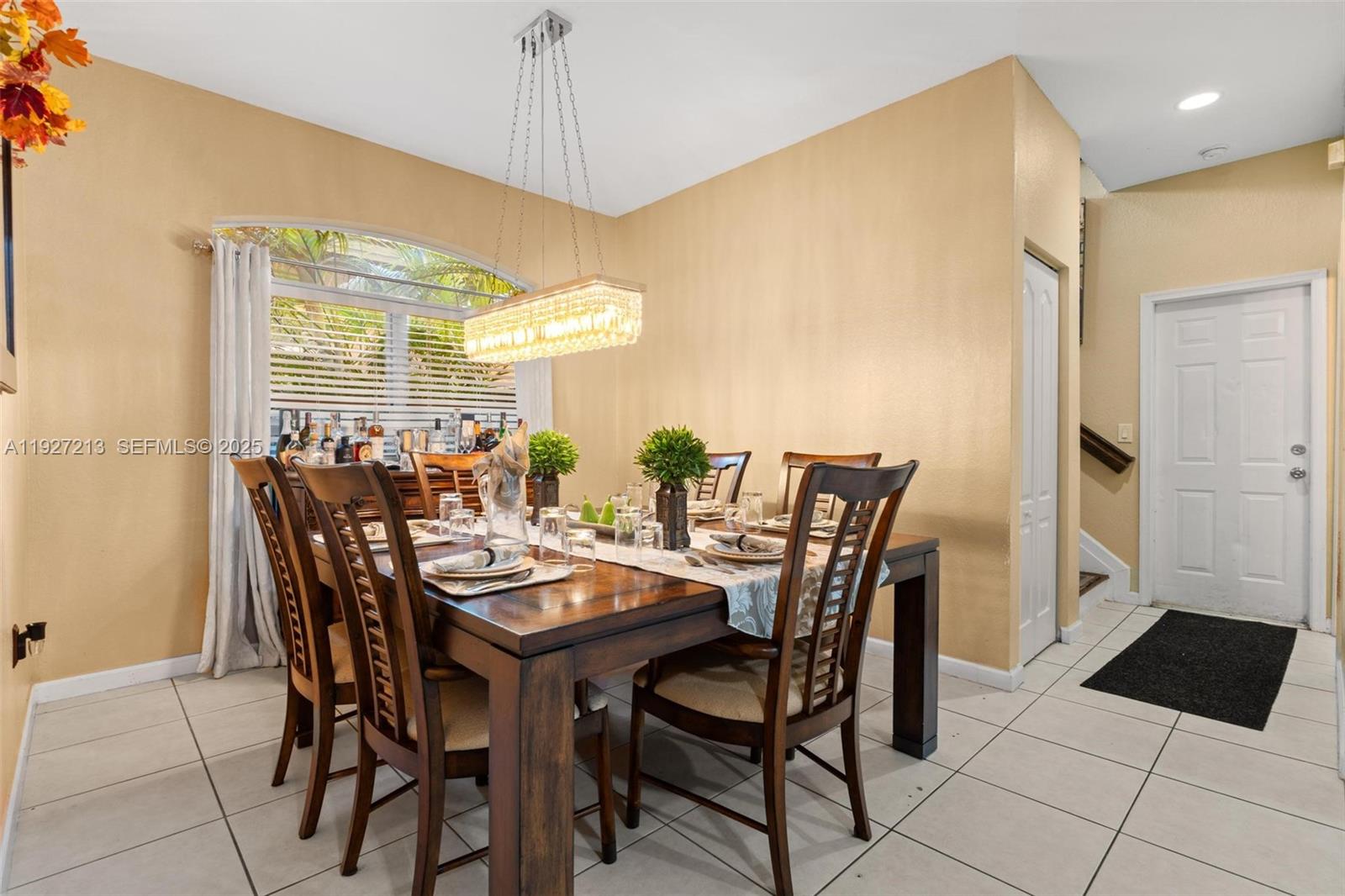 Homestead Condo: 2281 Northeast 37th Road