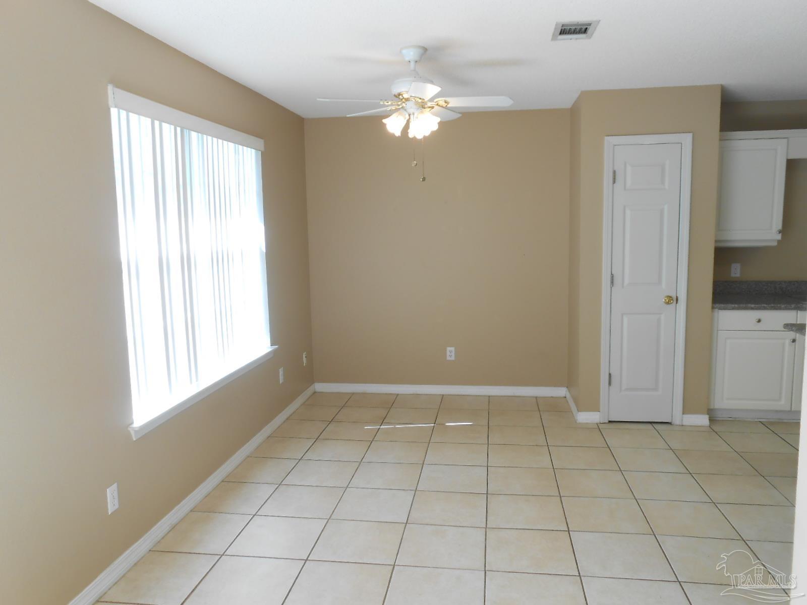 Pensacola Condo: 1989 Coral Reef Road