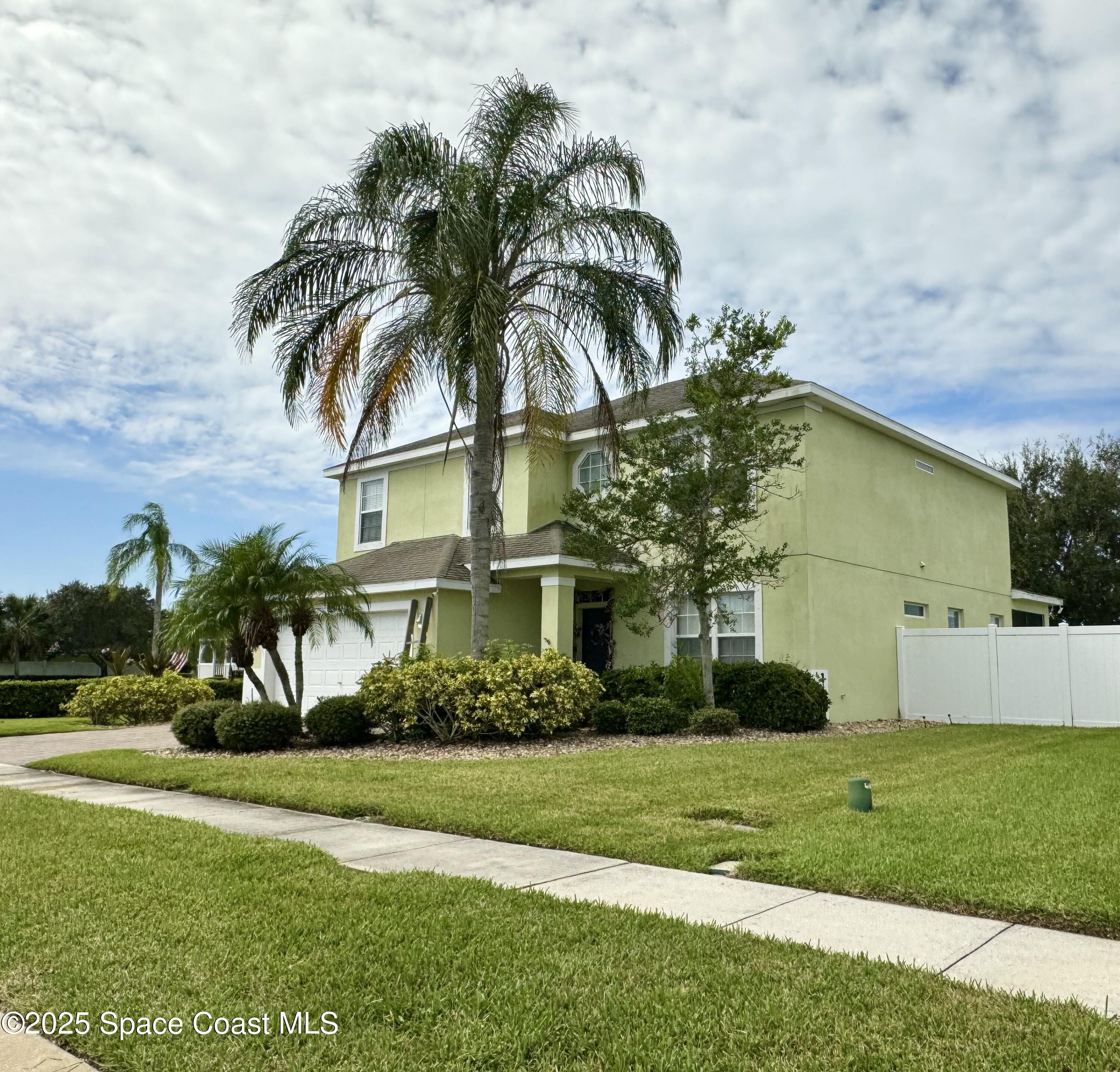 Rockledge Condo: 3242 Merrick Avenue