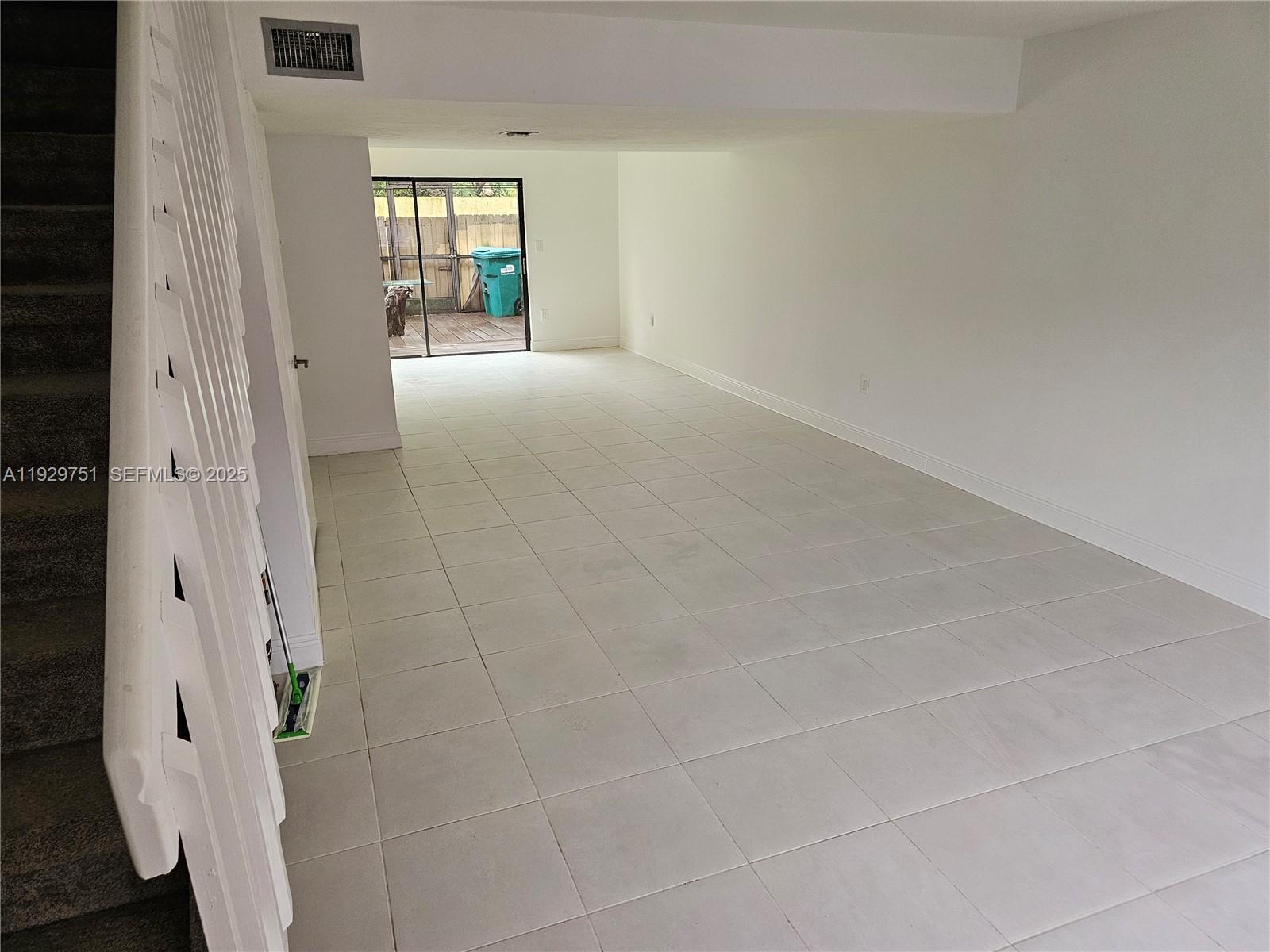 Miami Condo: 10142 Southwest 77th Court
