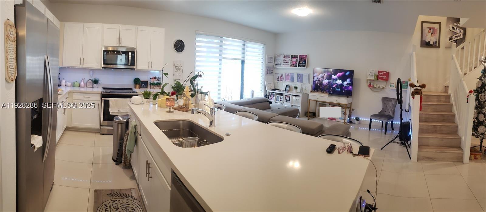 Miami Condo: 2414 Southwest 145th Place