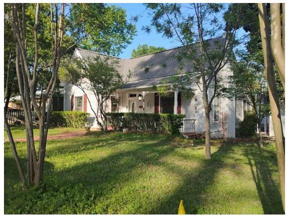 Mineola Condo: 504 North Newsom Street