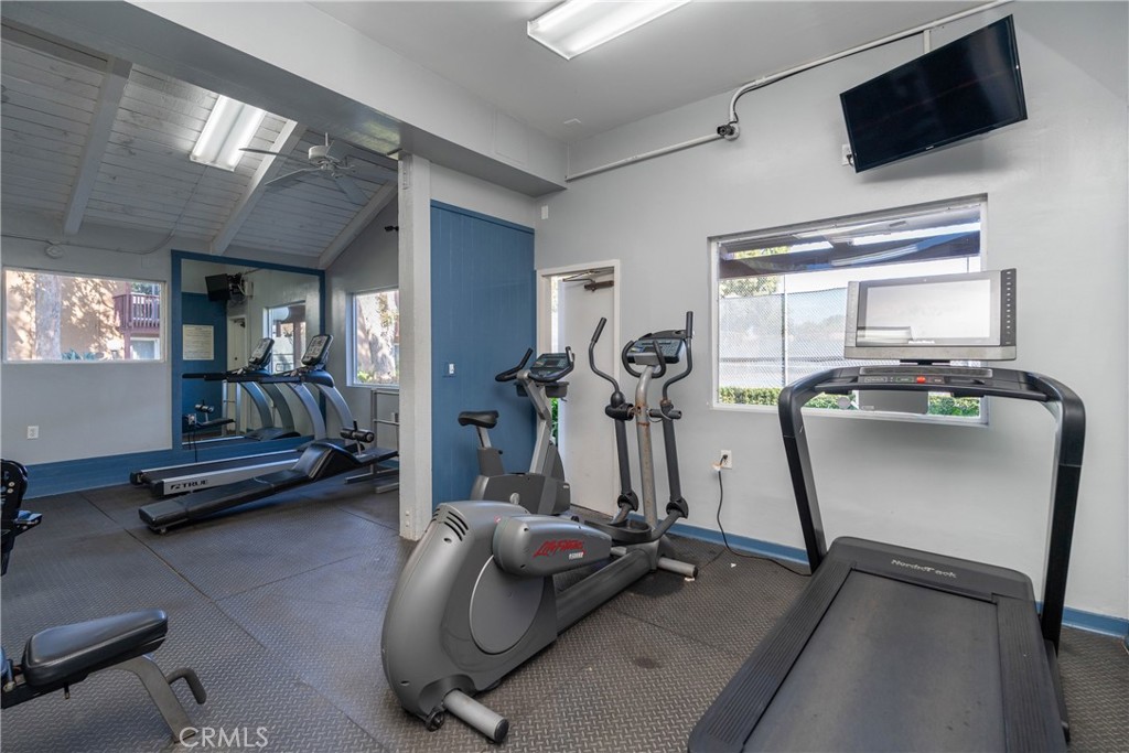 Santa Ana Condo: 1030 West MacArthur Boulevard