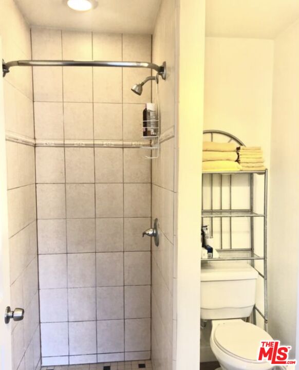 Los Angeles Condo: 1266 West 35th Place