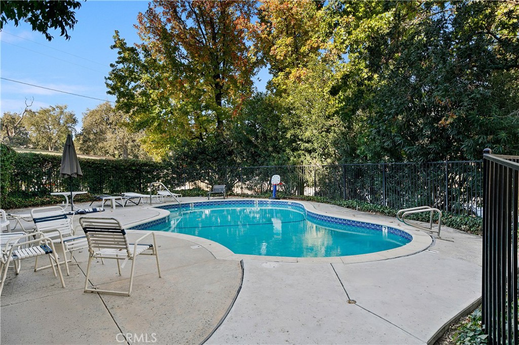 Agoura Hills Condo: 28156 West Driver Avenue
