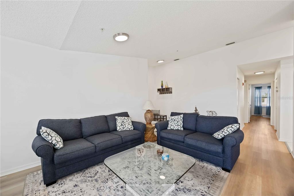 Holmes Beach Condo: 3607 East Bay Drive