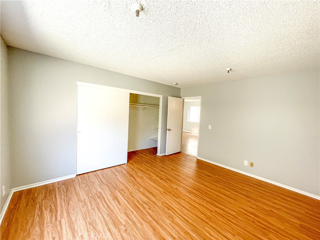 Hawthorne Condo: 13535 Yukon Avenue