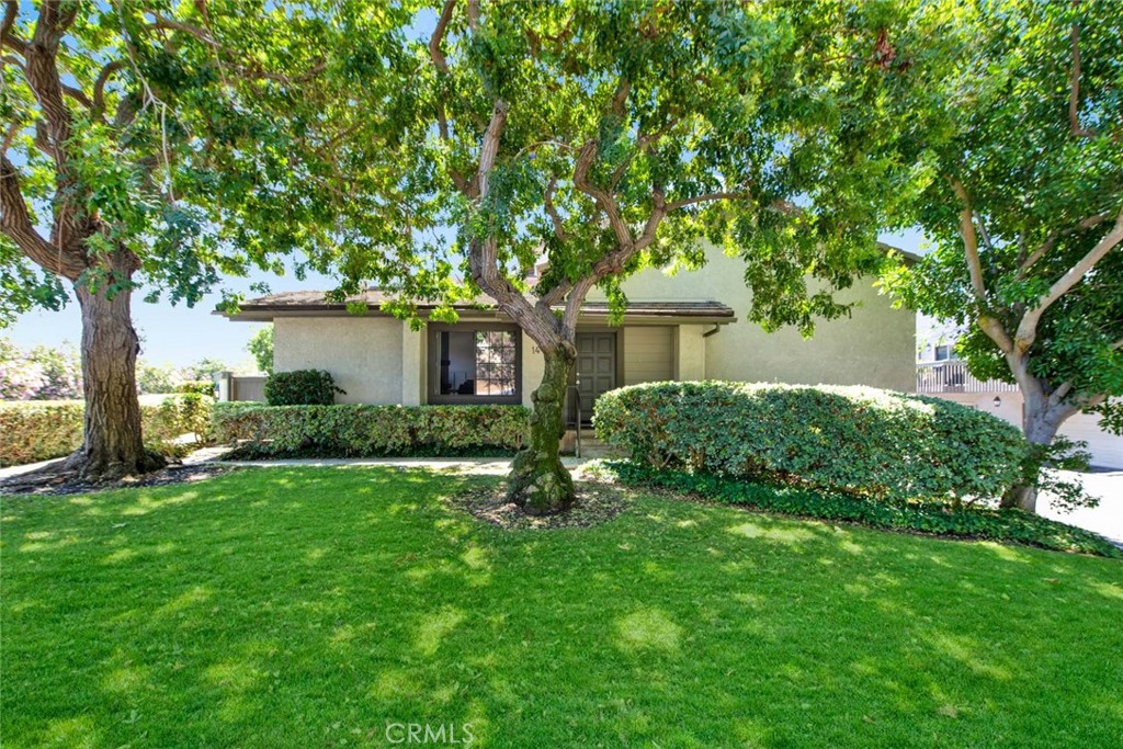 Irvine Condo: 14 Evening Breeze