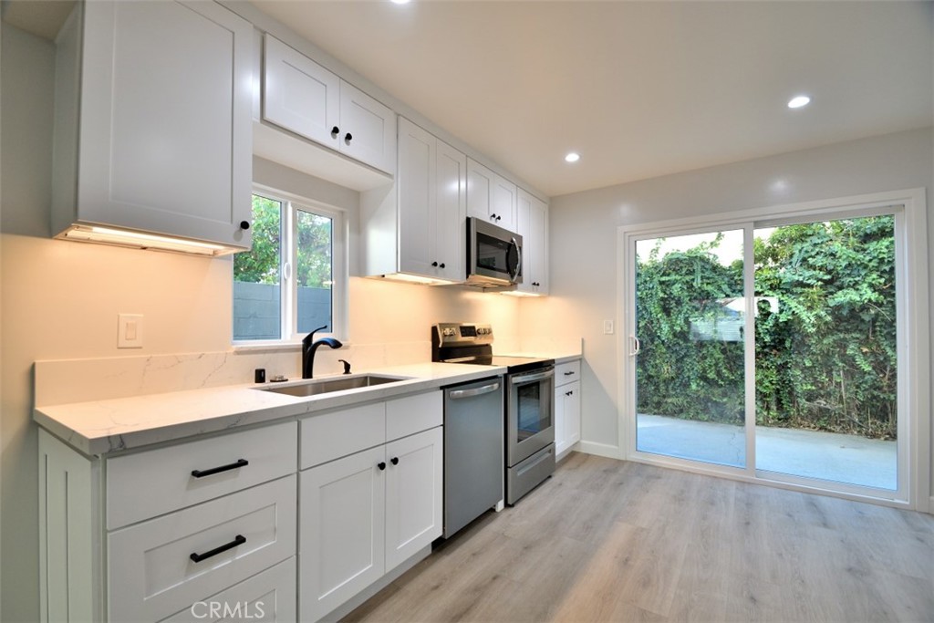 Redondo Beach Condo: 2618 Mathews Avenue